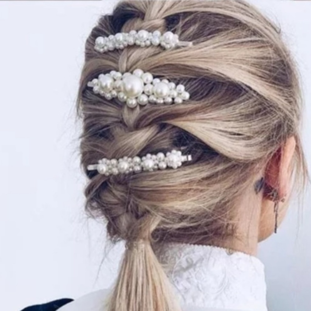 Faux Pearl Hair Pin - Picture 1 of 4